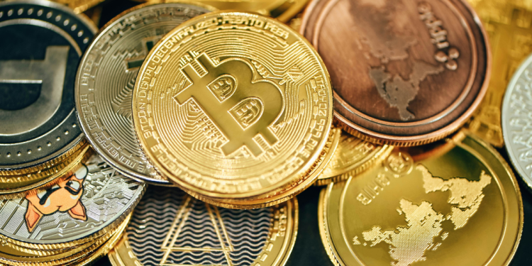 How Copy Trading is Changing the Crypto Landscape—and How StrikeTrade is Leading the Way